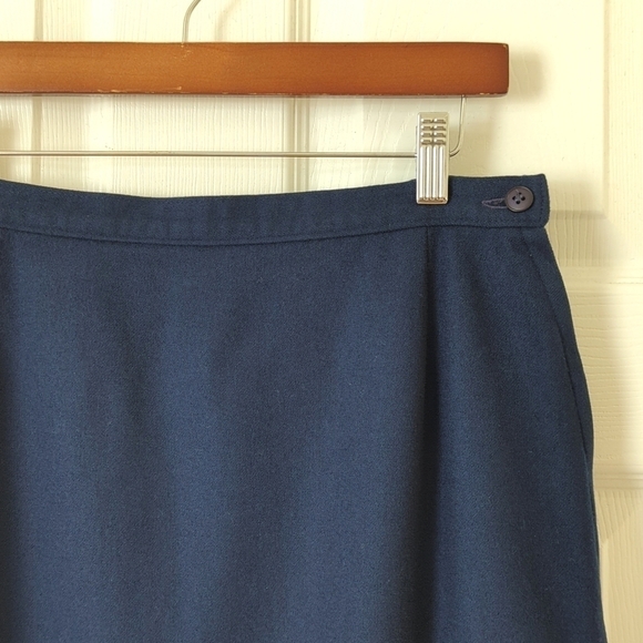 Pendleton 80's Vintage 100% Wool Classic High Waisted A-Line Midi Skirt Navy 14 - Picture 3 of 13